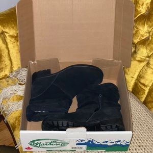 Martino women’s suede ankle booties size 10